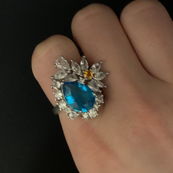 Adjustable Ring Cubic zirconia - Picture 4 of 4